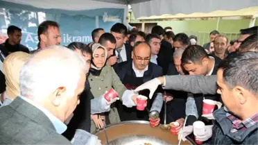 6 Ayrı Noktada 15 Bin Kişiye Aşure İkramı