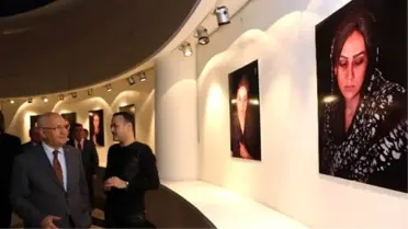 Yenimahalle Belediyesi'nde Simsiyah Defile