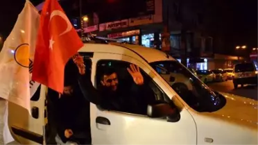 Zonguldak'ta Seçim Kutlamaları
