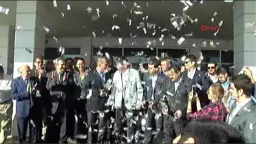 Antalya Çavuşoğlu'na Coşkulu Karşılama