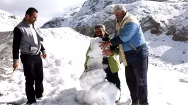 Bahçesaray'ın Kış Çilesi Başladı