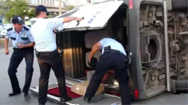 Mersin'de Kaza: 2'si Ağır 10 Yaralı