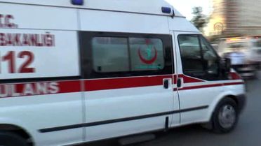 Yolcu Minibüsüyle Otomobil Çarpıştı: 10 Yaralı