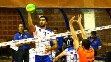 Halkbank, Şampiyonlar Ligi'ne Galibiyetle Başladı
