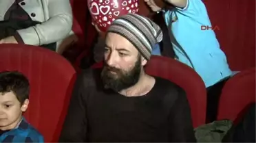 Üsküp'te Türk Öğrenciler Nasrettin Hoca ve Kurnaz Peyo'yu Canlandırdı