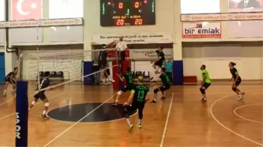 Voleybol Deplasmanda Galip