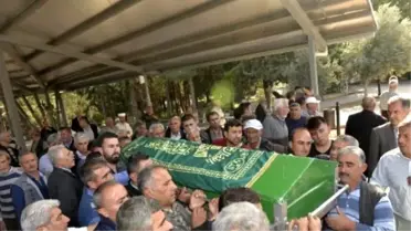 Almanya'da Polis Kurşunuyla Ölen Türk, Adana'da Toprağa Verildi