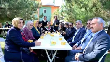 Yeşilyurt Belediyesi Aşure İkramlarına Devam Ediyor