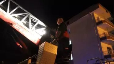 Evde Mahsur Kalan Çocuğu İtfaiye Kurtardı