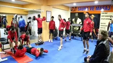 Hasan Vezir: 3.5 Aydır Göçebe Hayatı Yaşıyoruz
