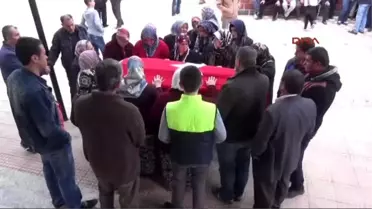 Uşak İtalya'daki Kazada Ölen Denizci Toprağa Verildi