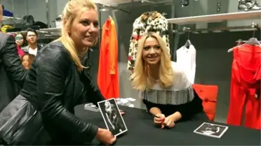 Hadise İzmir'de Moda Tutkunlarıyla Buluştu