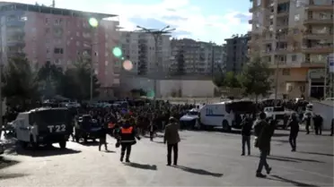 Hdp'li Pir: Silvan'daki Sokağa Çıkma Yasağı Bir An Önce Sona Erdirilmeli