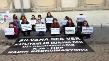 İzmir'de Silvan Eylemi Yapan 16 Kadın Gözaltına Alındı