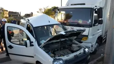 Fatsa'da Trafik Kazası: 4 Yaralı