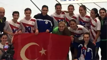 İzmir Büyükşehir Belediyespor Son 16'da