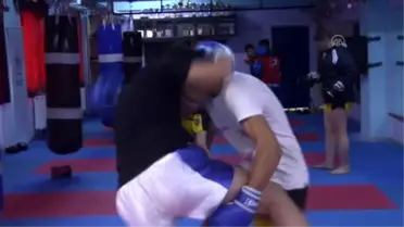 Muay Thai ile Eğitime Kazandırıldılar