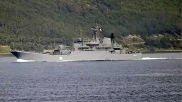 Rus Savaş Gemisi Çanakkale Boğazı'ndan Geçti