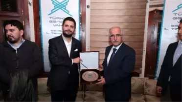 Vali Tuna Gençlerle Buluştu