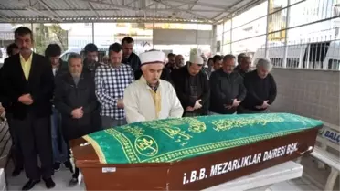 Sahte Rakıdan Ölen Dengiz Toprağa Verildi
