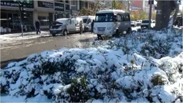 Tatvan'da Kar Yağışı
