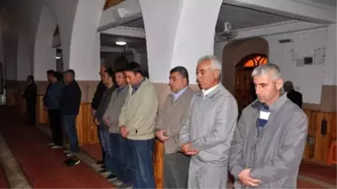 Kazada Ölen Eski Emniyet Müdürü İçin Mevlit Okutuldu