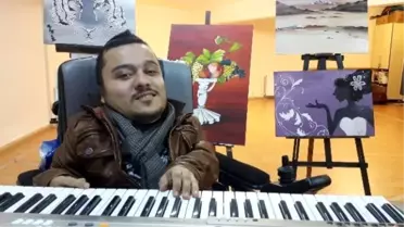 Engelli Ressamın Tek Hayali Diplomalı Ressam Olmak