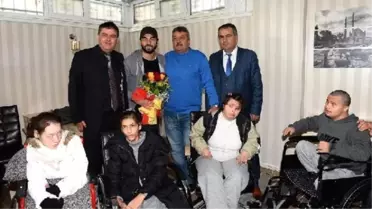 Selçuk İnan'dan Anlamlı Ziyaret