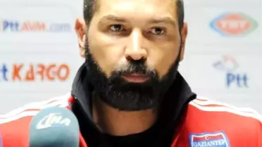 Gaziantep Büyükşehir Belediyespor, Hakan Kutlu ile Yollarını Ayırdı