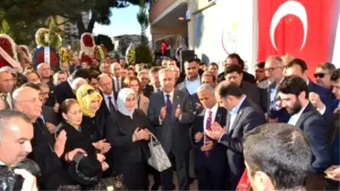 Arınç, Manisa'da Sağlık Merkezi Açtı