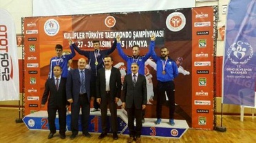 İzmir Büyükşehir Belediyespor Tekvando Şampiyonası'nda 5 Madalya Kazandı
