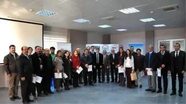 Tarımsal Lojistik ve Helal Gıda Güvenliği' Eğitimine Katılanlar Sertifikalarını Aldı
