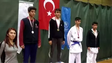 Sporcular Aliağa'nın Gururu Oldu