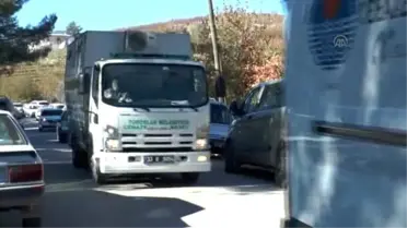 Hemşire Kızları Tarafından Öldürüldüğü İddia Edilen Karı Kocanın Cenazesi