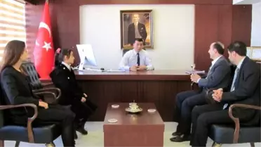 Gaziantep İl Öğrenci Meclisi Başkanı Medine Sayın, Araban Kaymakamı Emeç'i Ziyaret Etti