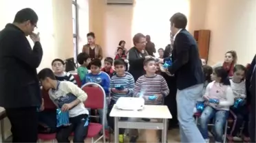 Üniversiteliler, Çocuklara İlk Yardım ve Hijyen Eğitimi Verdi