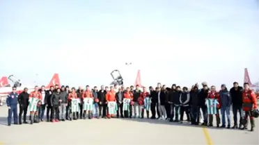 Türk Yıldızları'ndan, Konyaspor İçin Özel Gösteri
