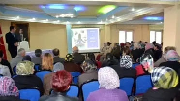 Ardahan'da Bayanlara Yönelik Sohbet ve Konferans Programları Devam Ediyor