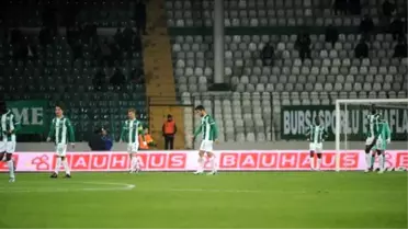 Bursaspor'da Futbolculara 100'er Bin TL Para Cezası