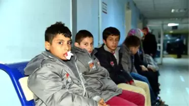 Erbaa'da Kamyonla Minibüs Çarpıştı: 13 Yaralı