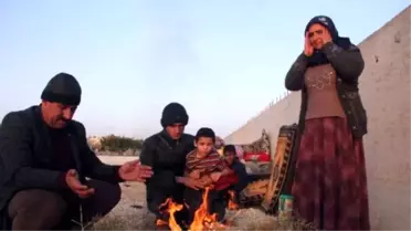 Hasımlarından Kaçan Aile Sokakta Yaşamaya Başladı