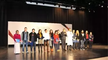 Bülent Ecevit Üniversitesi En Başarılı Yeni Öğrencilerini Ödüllendirdi