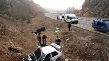 Yozgat'ta Otomobil Şarampole Uçtu: 2 Ölü