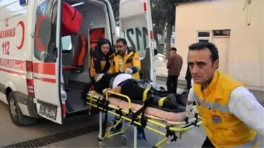 Kazada Ağır Yaralanan Hamile Kadın, Erken Doğum Yaptı