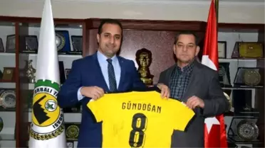 Dortmund'un Yıldız Futbolcusundan O Başkana İmzalı Forma