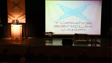 Gençlik Akif'in İzinde