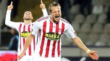 Medicana Sivasspor'da 6 Futbolcu Gönderildi
