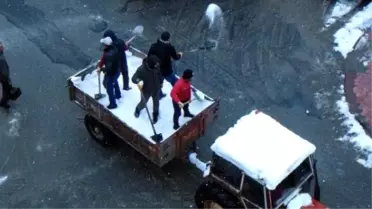 Silvan'da Kar Yağışı Yüzünden 20 Köy Yolu Ulaşıma Kapandı