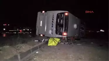 Konya'da Yolcu Otobüsü Devrildi: 3 Ölü Çok Sayıda Yaralı Var- 1