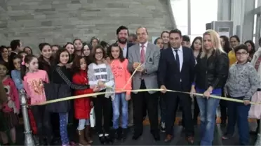 Akhisar Belediyesi Karikatür Atölyesi 5'inci Yıl Sergisi Açıldı